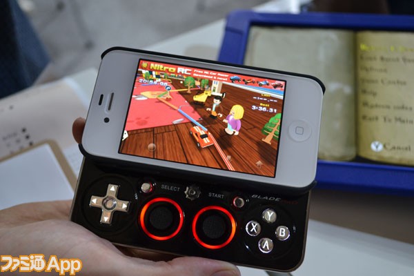 Tgs13 Iphoneをゲーム機にする最強アクセサリー登場 プレイ動画を追加 スマホゲーム情報ならファミ通app