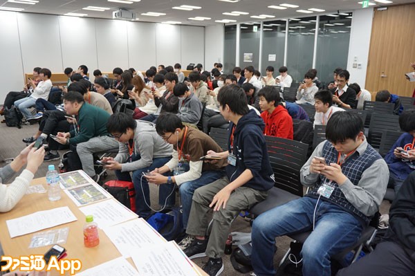クラロワ攻略 東京で100人規模のオフ会が 大会に真剣バトルにビンゴにとやること多数のオフ会リポート ファミ通app
