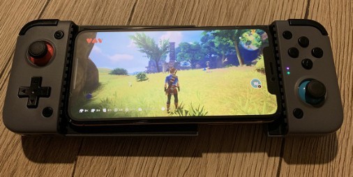 見た目はSwitch!?スマホ向けゲームパッド“GameSir X2 Bluetooth”の使い心地をチェック |  ファミ通App【スマホゲーム情報サイト】